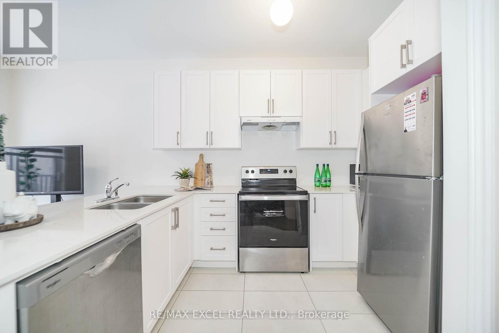 1281 Winding Woods Trail, Pickering, Ontario  L1X 0R9 - Photo 23 - E12875252