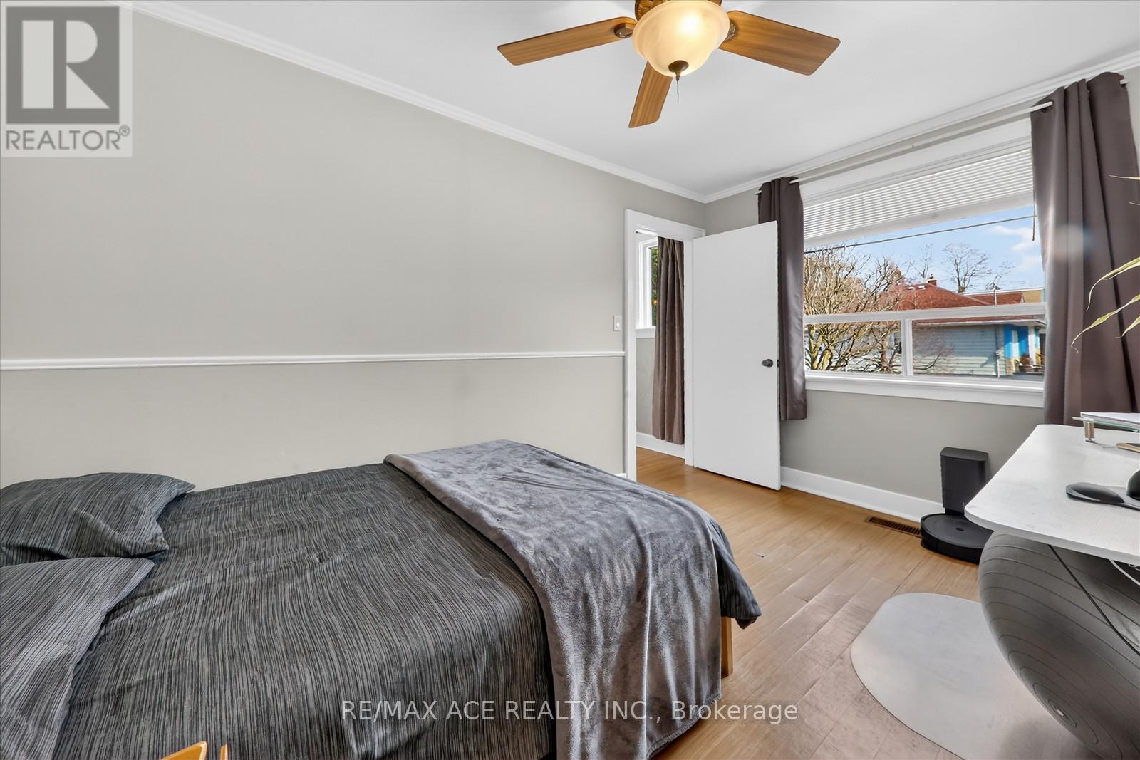 36 Bertha Avenue, Toronto, Ontario  M1L 3L9 - Photo 11 - E12875432