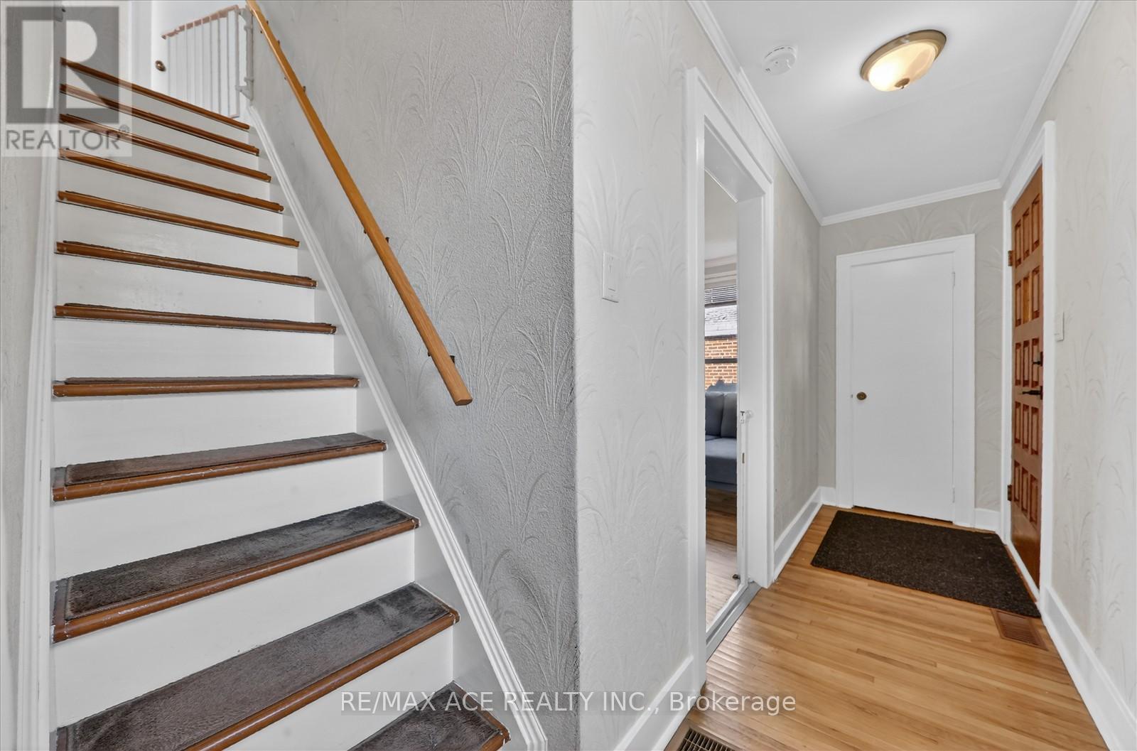 36 Bertha Avenue, Toronto, Ontario  M1L 3L9 - Photo 18 - E12875432