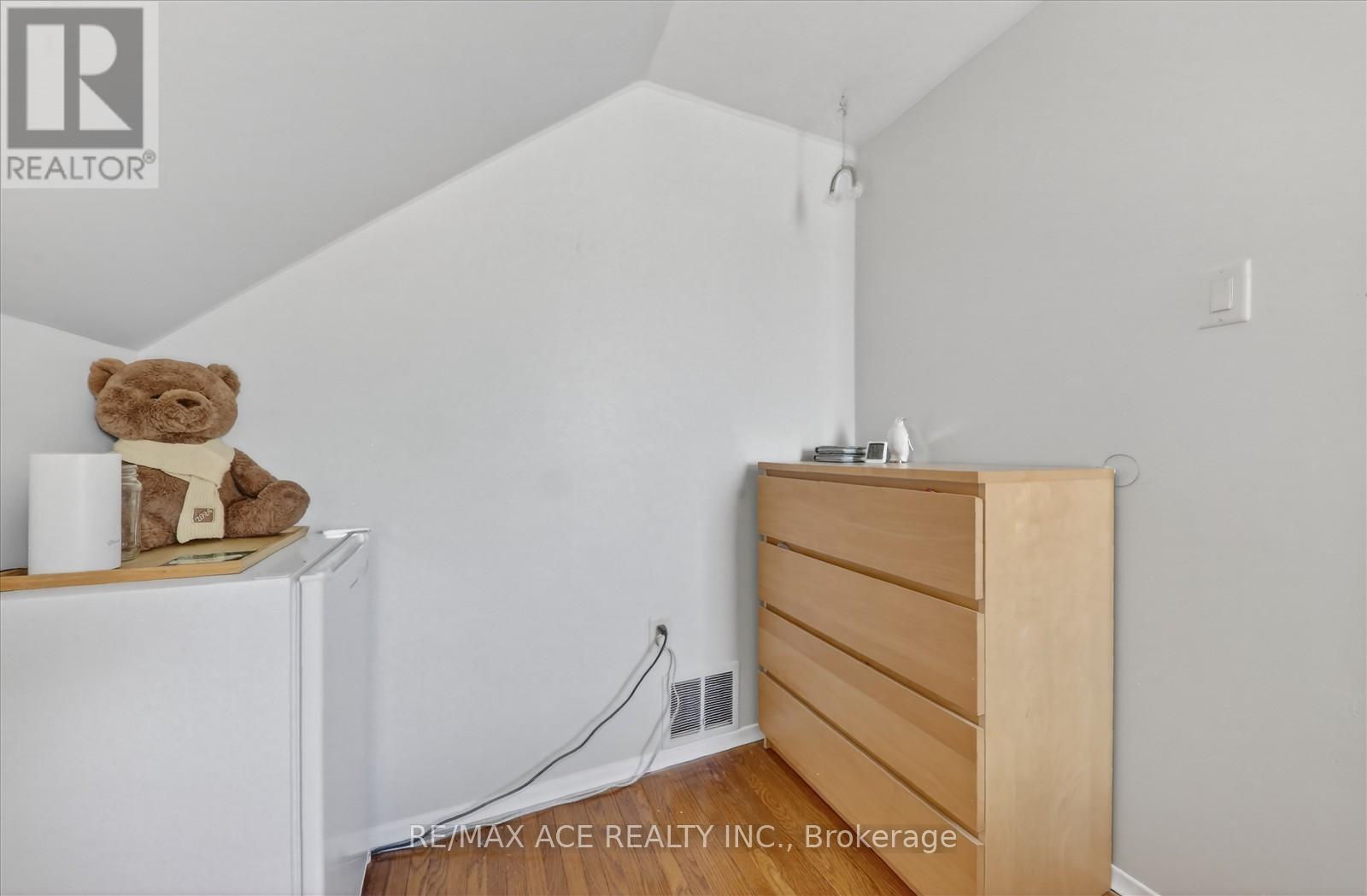 36 Bertha Avenue, Toronto, Ontario  M1L 3L9 - Photo 25 - E12875432