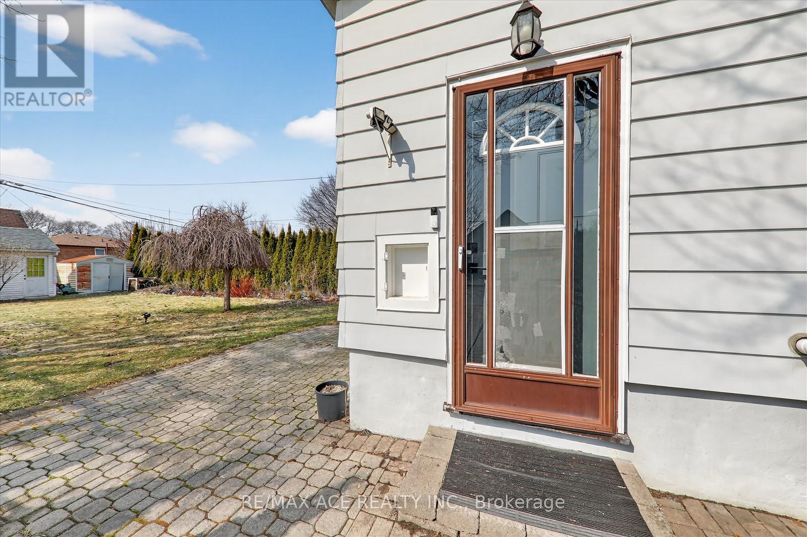 36 Bertha Avenue, Toronto, Ontario  M1L 3L9 - Photo 34 - E12875432