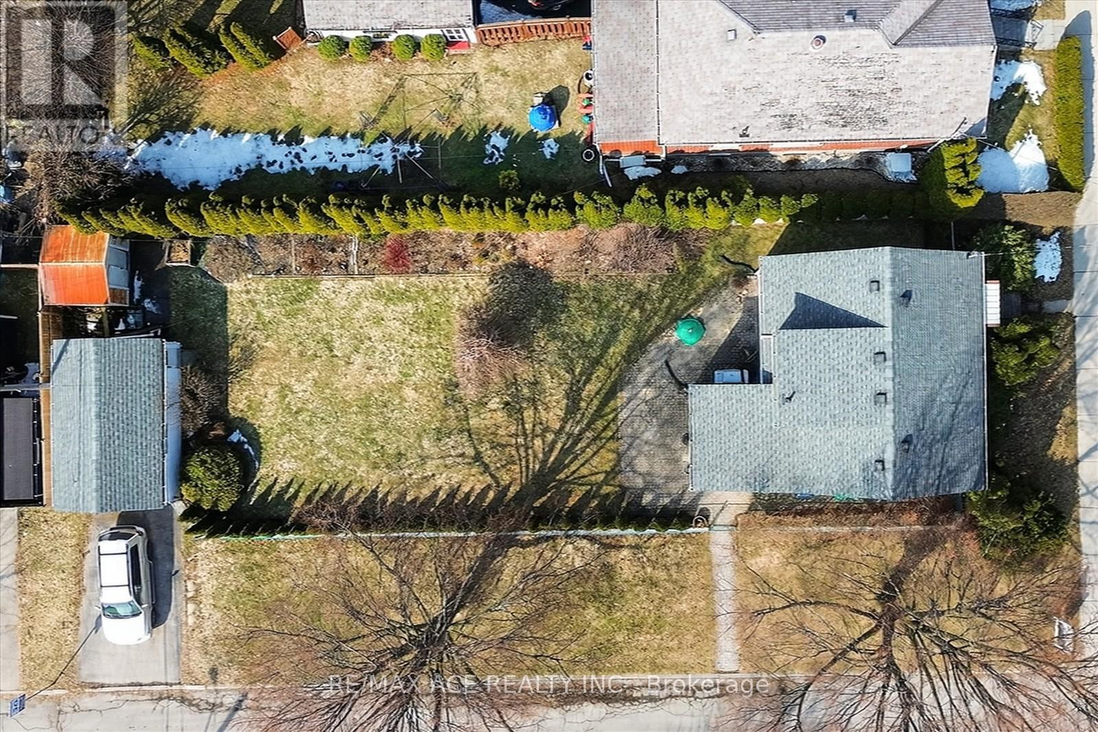 36 Bertha Avenue, Toronto, Ontario  M1L 3L9 - Photo 6 - E12875432