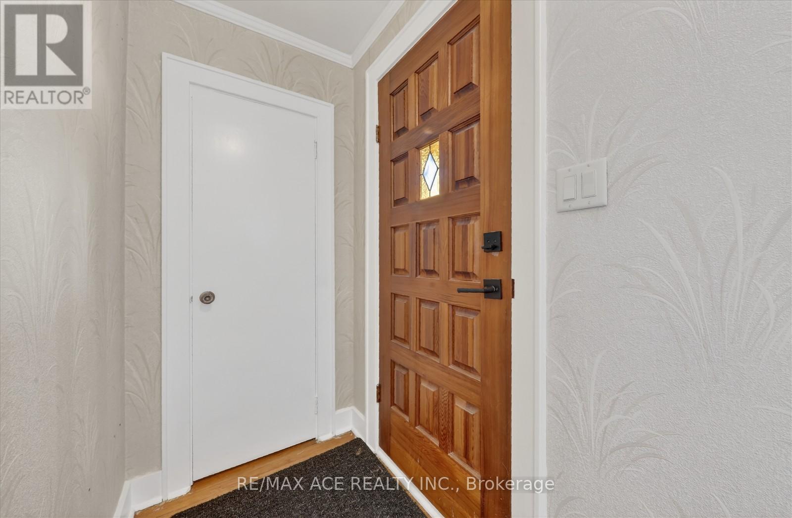 36 Bertha Avenue, Toronto, Ontario  M1L 3L9 - Photo 9 - E12875432