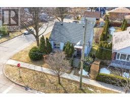 36 BERTHA AVENUE, Toronto, Ontario