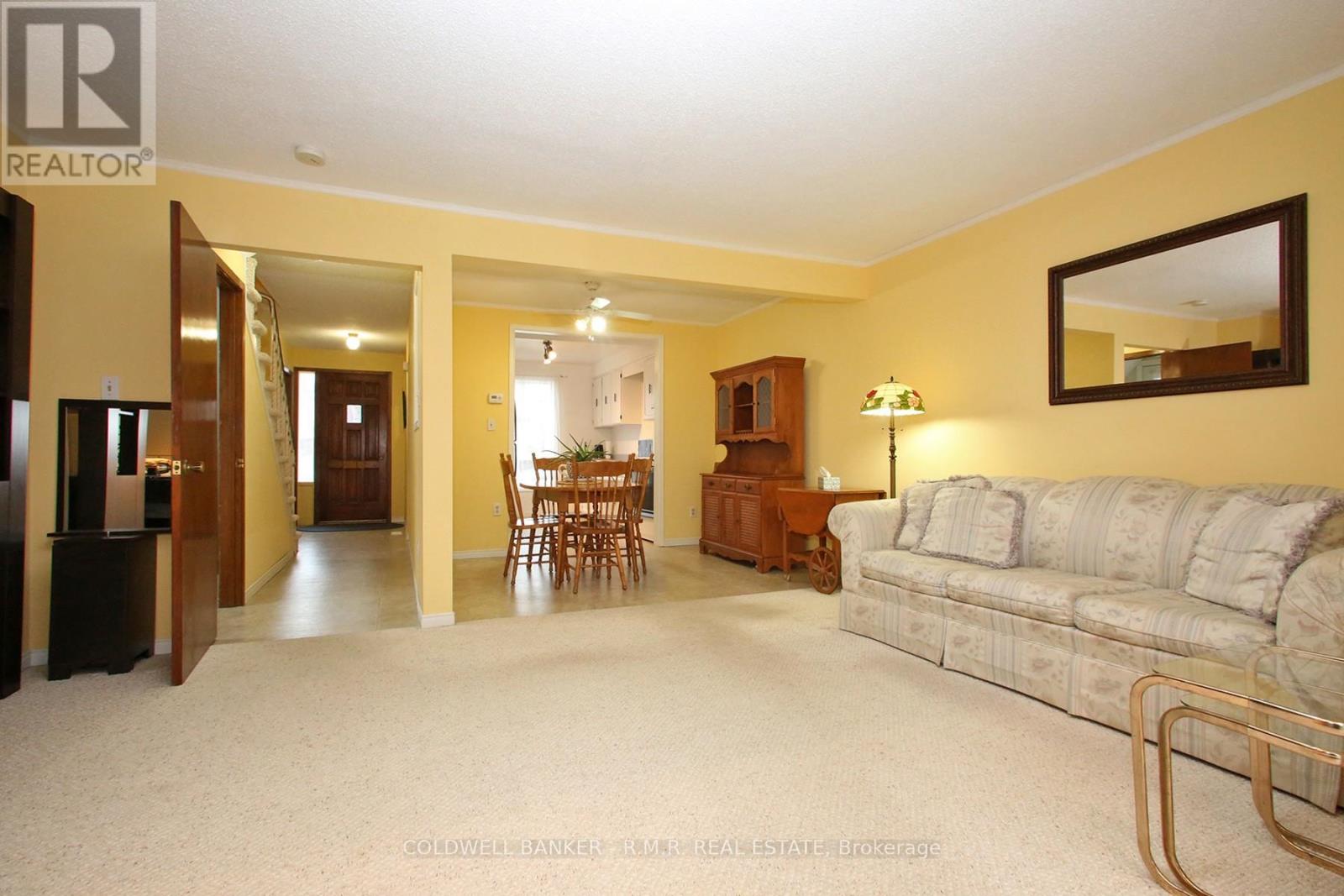 36 Loscombe Drive, Clarington, Ontario  L1C 3S9 - Photo 8 - E12875244