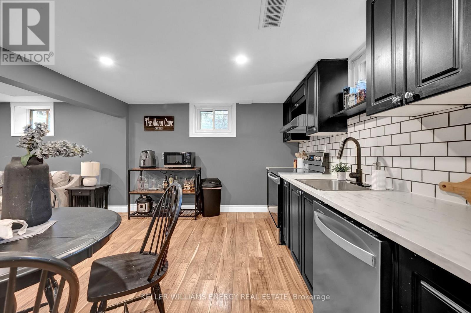 372 Garden Court, Oshawa, Ontario  L1J 3E4 - Photo 29 - E12875636