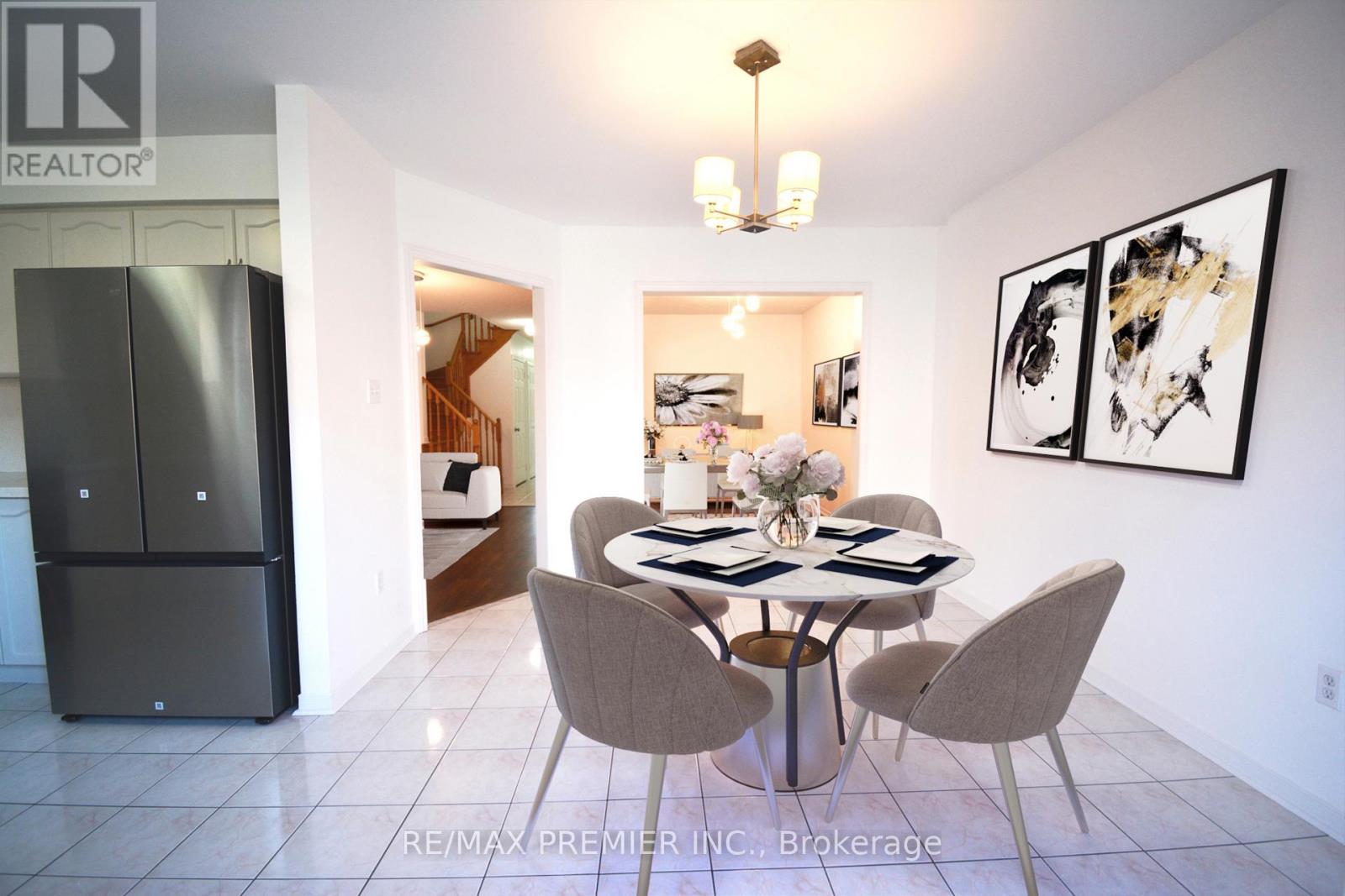 126 Pinedale Gate, Vaughan (East Woodbridge), Ontario  L4L 8X3 - Photo 22 - N12875240