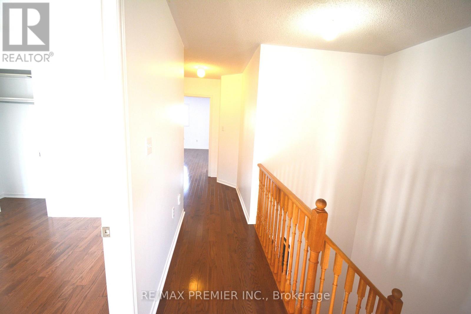 126 Pinedale Gate, Vaughan (East Woodbridge), Ontario  L4L 8X3 - Photo 25 - N12875240