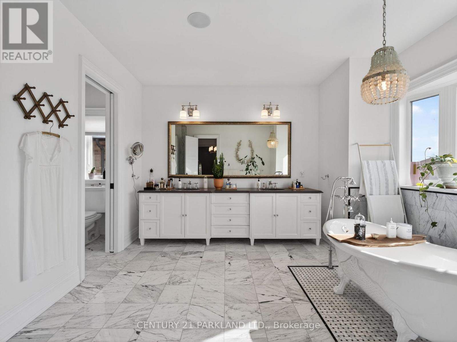 101 Arten Avenue, Richmond Hill (Mill Pond), Ontario  L4C 9Y3 - Photo 22 - N12875286