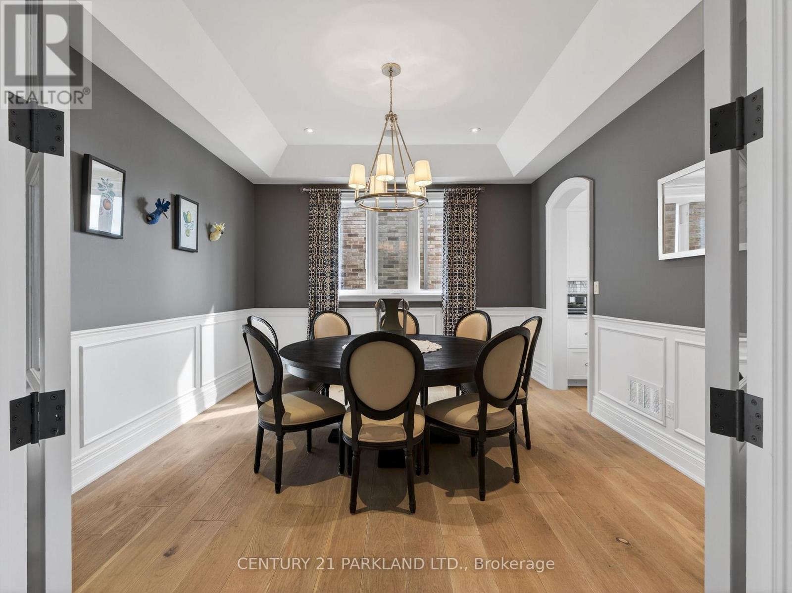 101 Arten Avenue, Richmond Hill (Mill Pond), Ontario  L4C 9Y3 - Photo 6 - N12875286