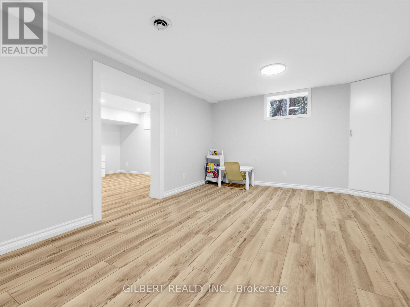 313 Winnifred Drive, Georgina (Keswick South), Ontario  L4P 3B4 - Photo 29 - N12875290