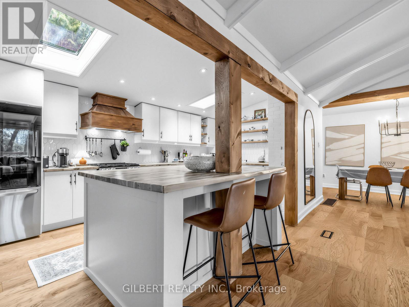 313 Winnifred Drive, Georgina (Keswick South), Ontario  L4P 3B4 - Photo 8 - N12875290