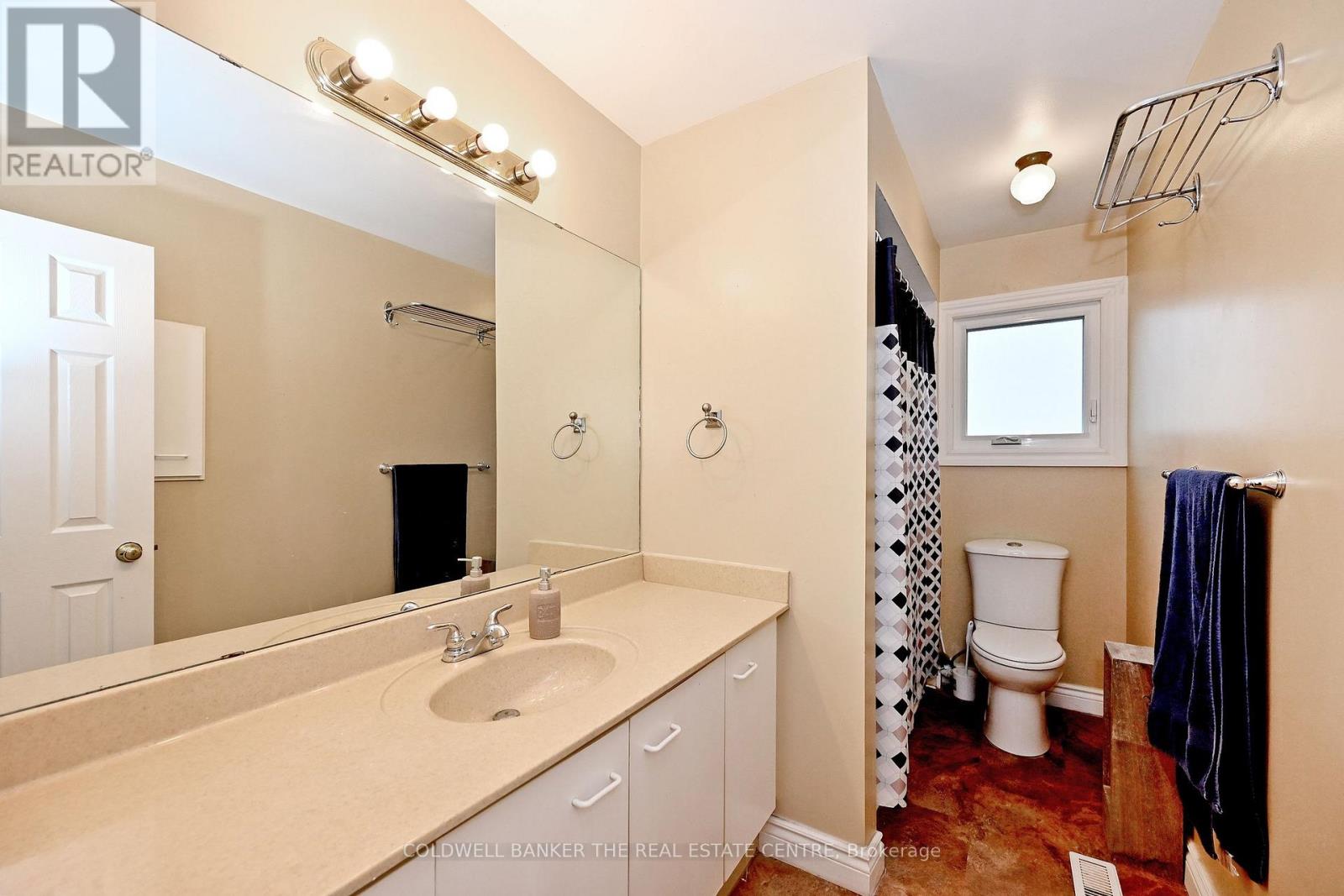 26 Sherie Drive, Georgina, Ontario  L4P 3R3 - Photo 30 - N12875412