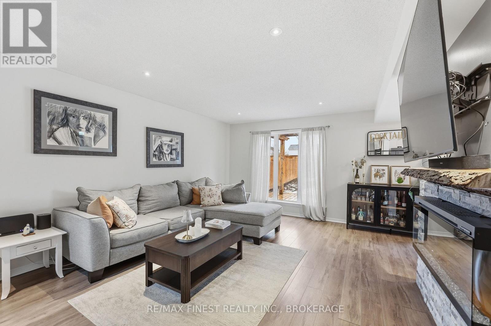 1055 Springfield Drive, Kingston, Ontario  K7M 8V6 - Photo 18 - X12875498