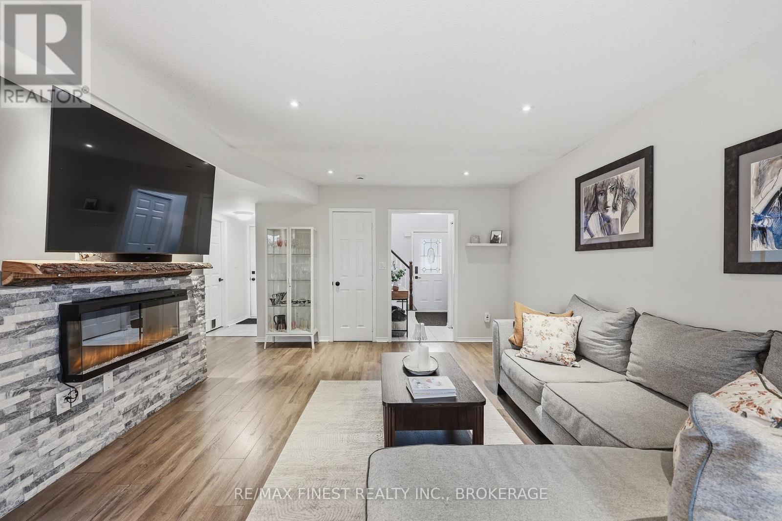 1055 Springfield Drive, Kingston, Ontario  K7M 8V6 - Photo 21 - X12875498