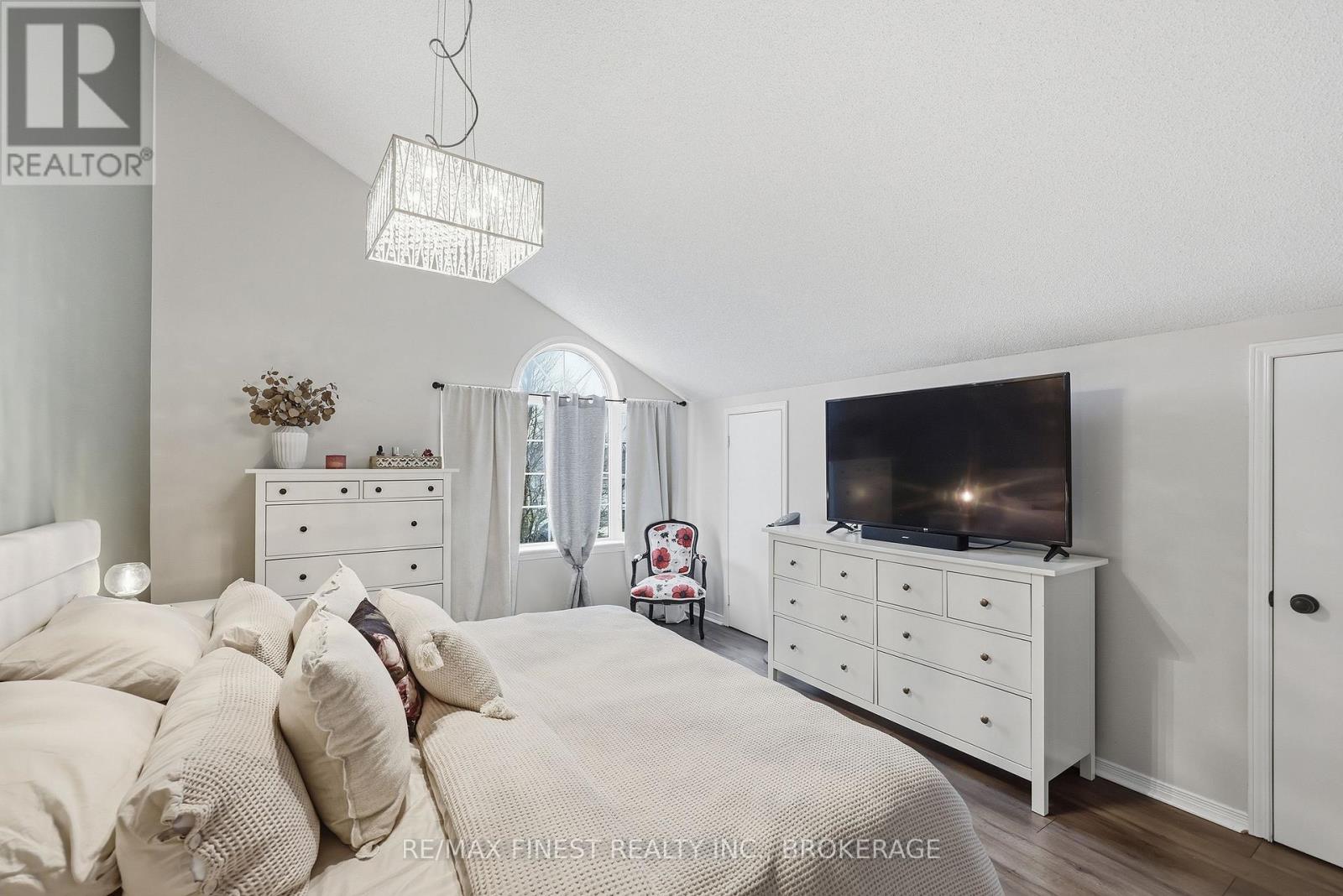 1055 Springfield Drive, Kingston, Ontario  K7M 8V6 - Photo 38 - X12875498