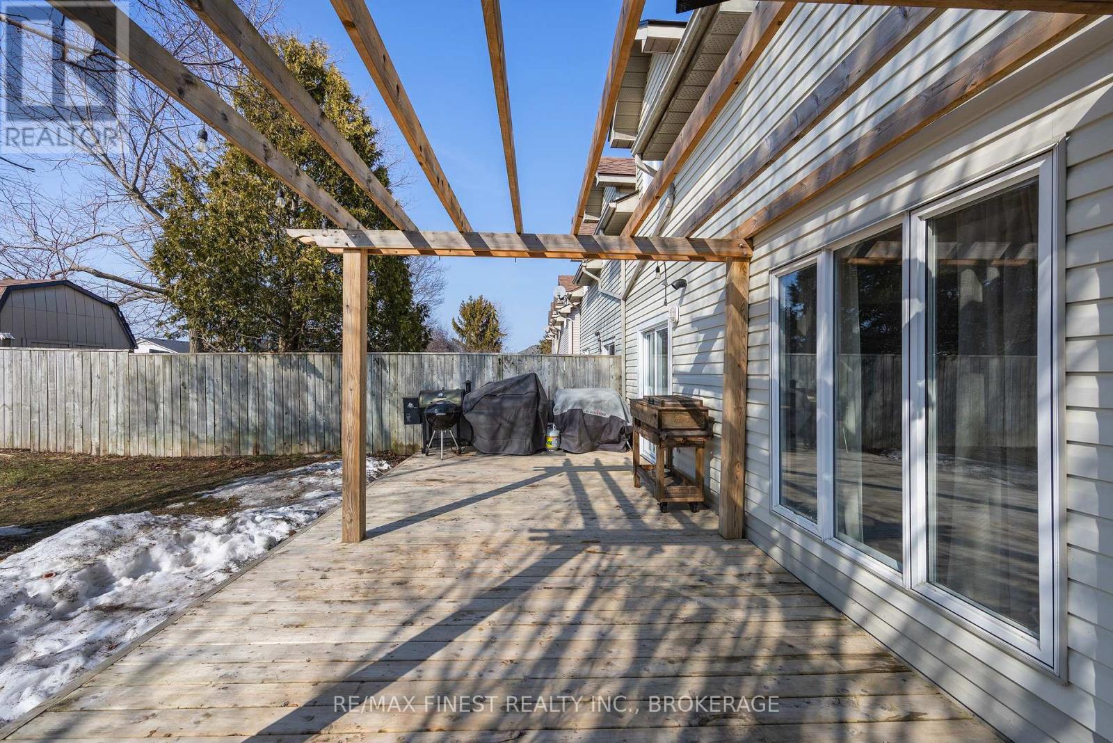 1055 Springfield Drive, Kingston, Ontario  K7M 8V6 - Photo 6 - X12875498