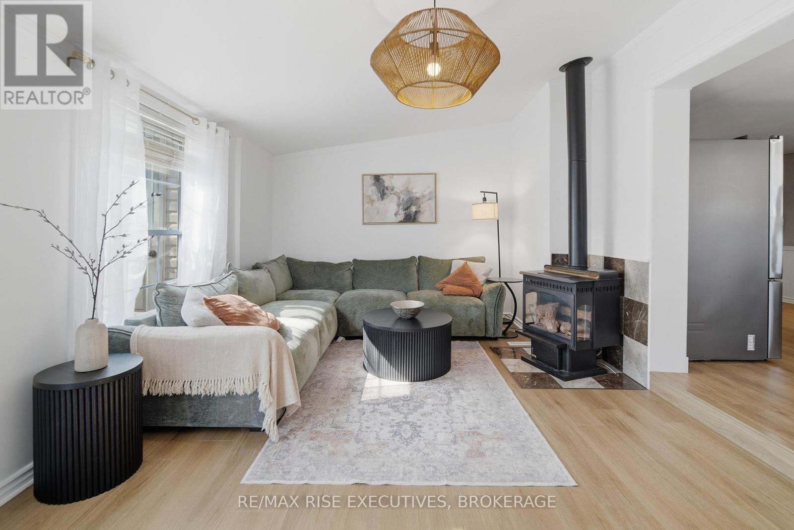 6 Leopold Street, Quinte West, Ontario  K8V 2J9 - Photo 13 - X12875632