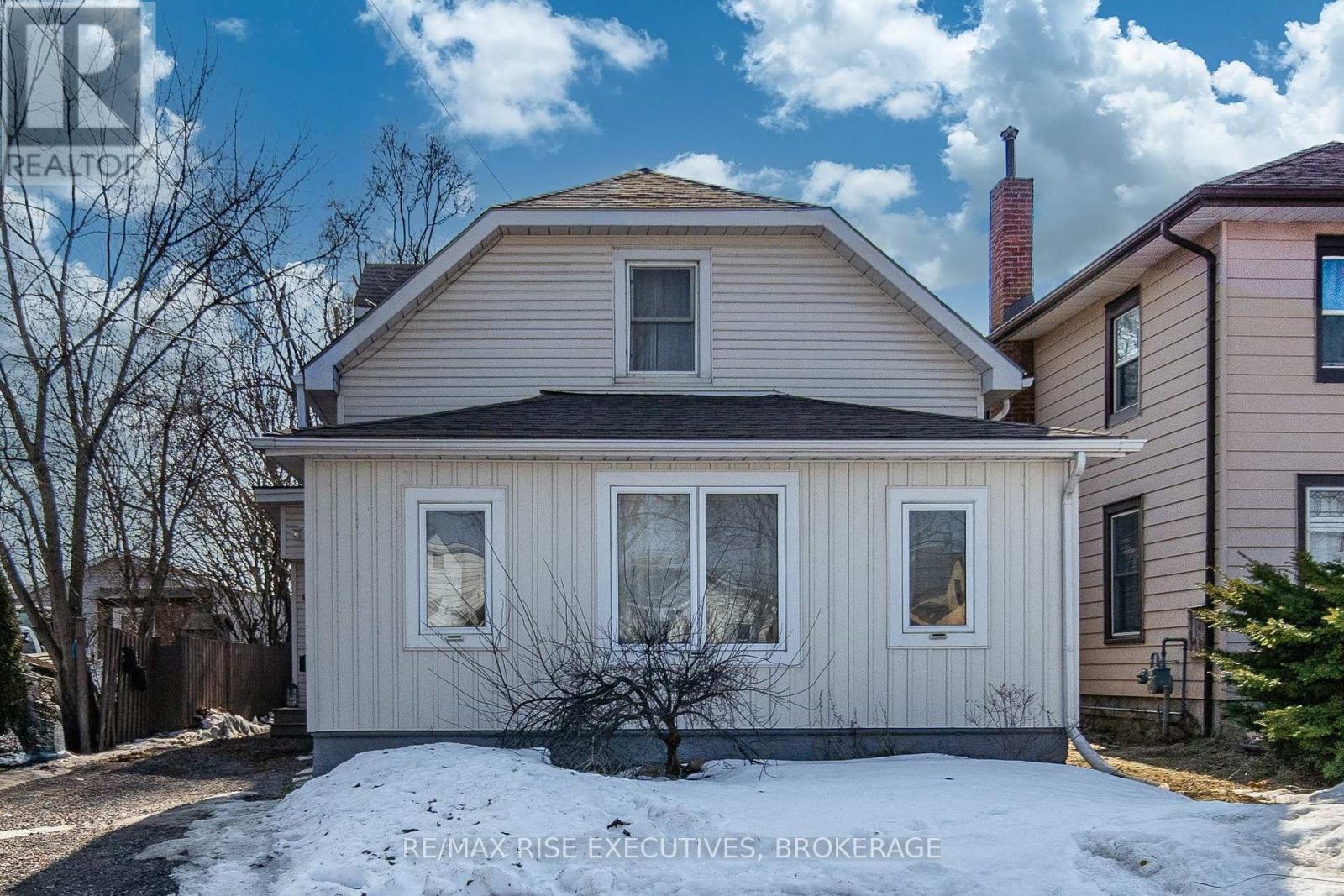 6 Leopold Street, Quinte West, Ontario  K8V 2J9 - Photo 2 - X12875632