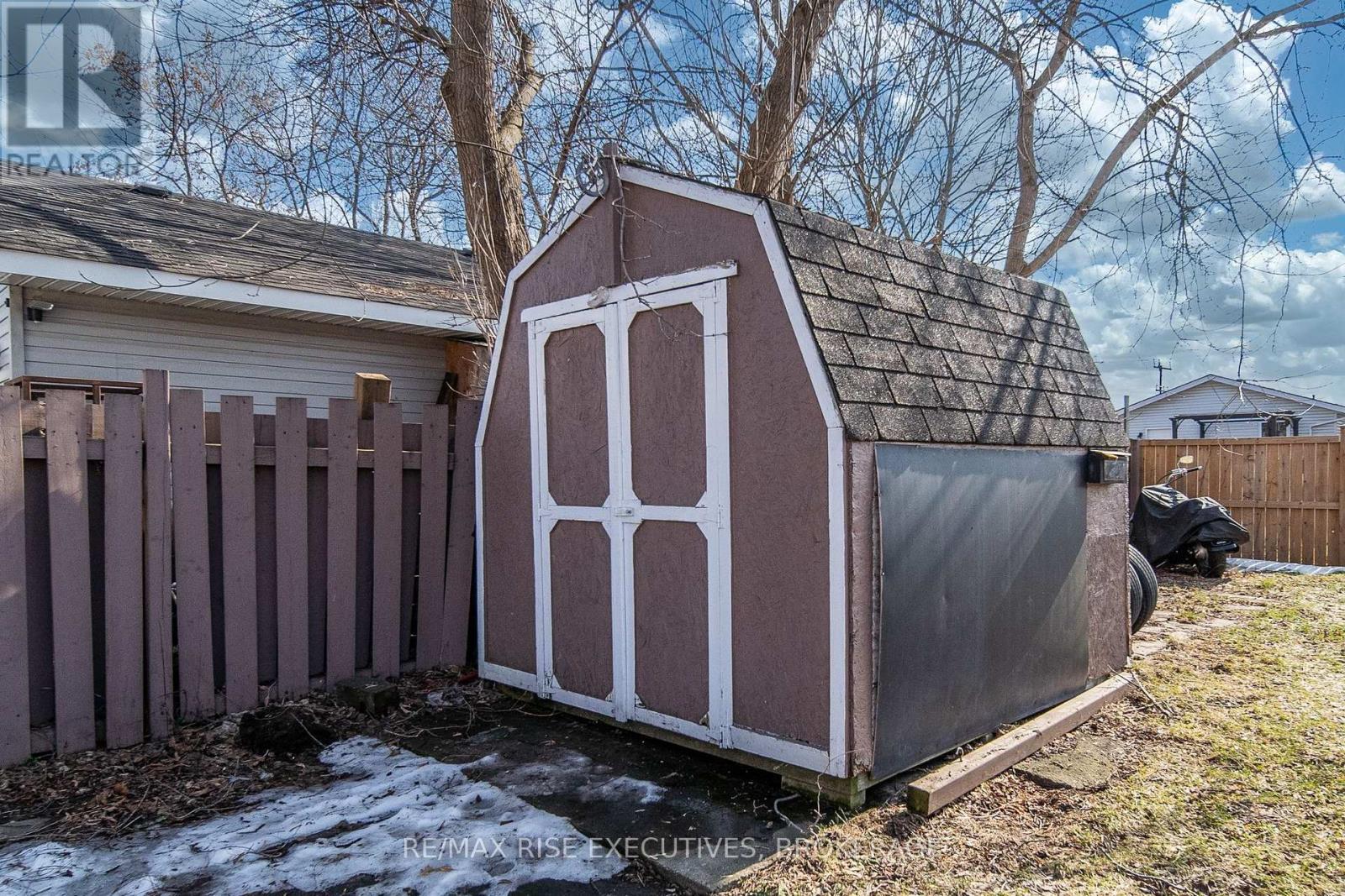 6 Leopold Street, Quinte West, Ontario  K8V 2J9 - Photo 34 - X12875632