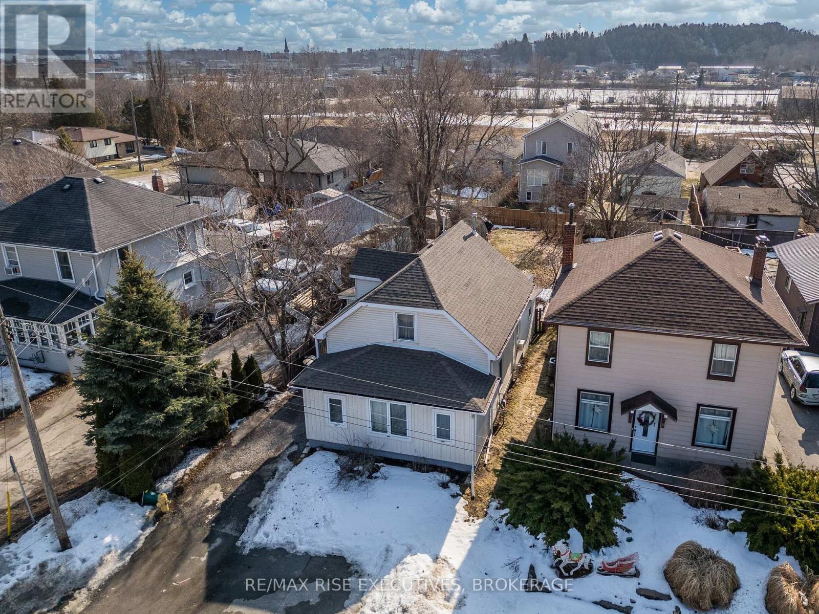 6 Leopold Street, Quinte West, Ontario  K8V 2J9 - Photo 35 - X12875632