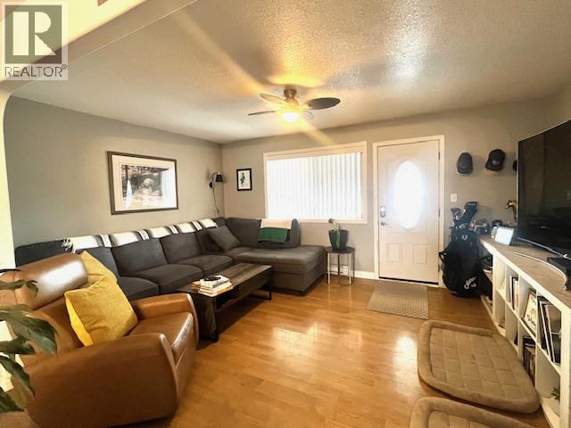 764 Penticton Avenue, Penticton, British Columbia  V2A 2M8 - Photo 4 - 10375759