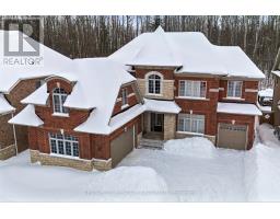 77 TRAIL BOULEVARD, Springwater, Ontario