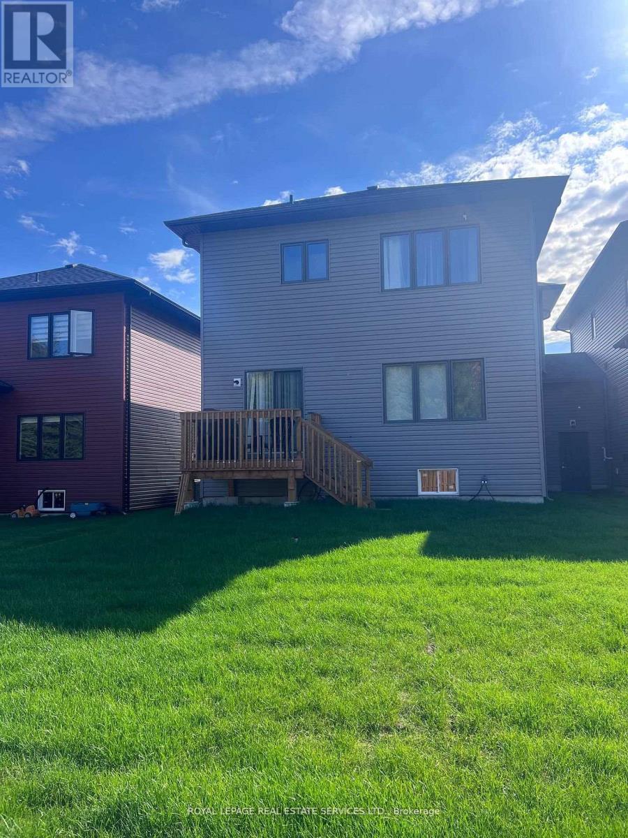 3034 Sandy Acres Avenue, Severn (West Shore), Ontario  L3V 8P8 - Photo 17 - S12875350