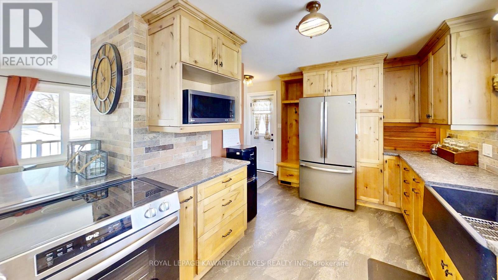 532 Fenel Road, Kawartha Lakes, Ontario  K0M 2T0 - Photo 16 - X12875238