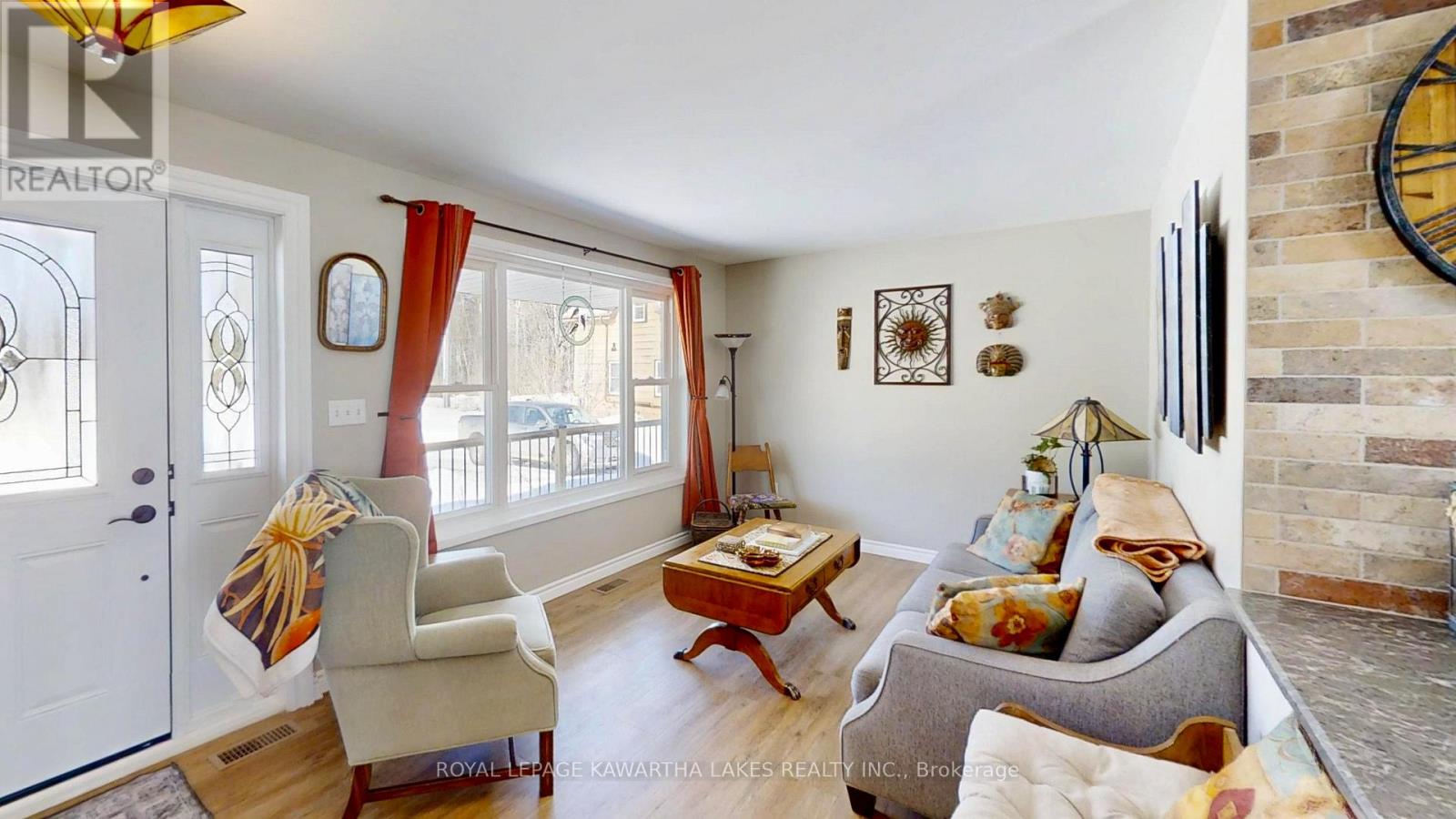 532 Fenel Road, Kawartha Lakes, Ontario  K0M 2T0 - Photo 4 - X12875238