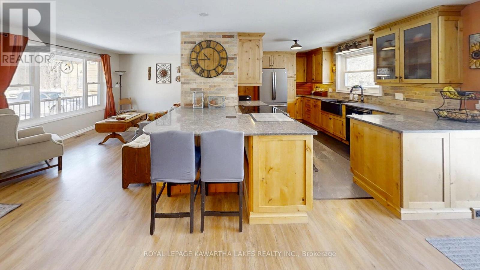 532 Fenel Road, Kawartha Lakes, Ontario  K0M 2T0 - Photo 9 - X12875238