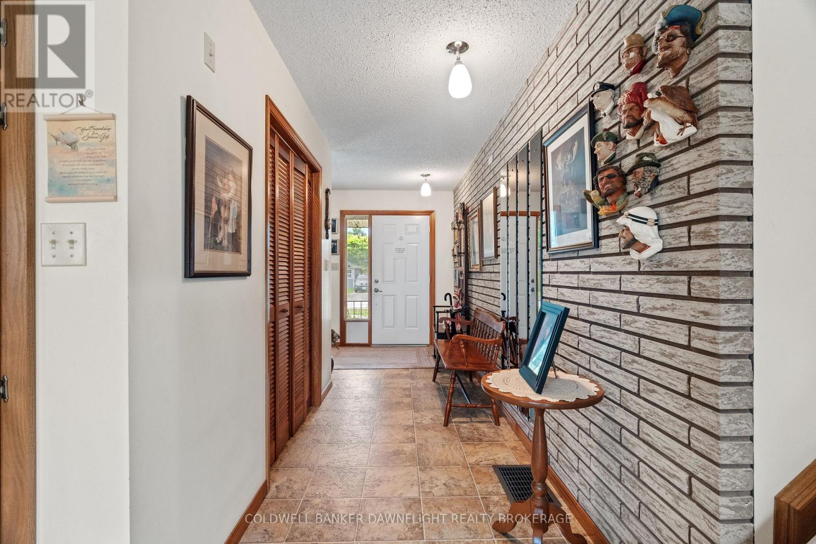 154 Gidley Street W, South Huron, Ontario  N0M 1S2 - Photo 5 - X12875256