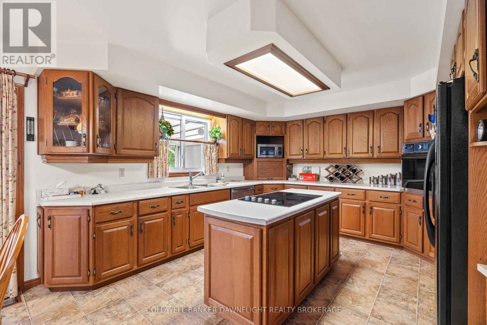 154 Gidley Street W, South Huron, Ontario  N0M 1S2 - Photo 8 - X12875256