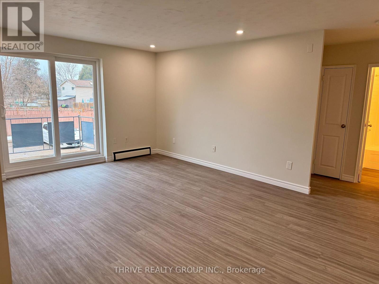 17 - 1500 Mclarenwood Terrace, London East, Ontario  N5W 1X9 - Photo 1 - X12875556