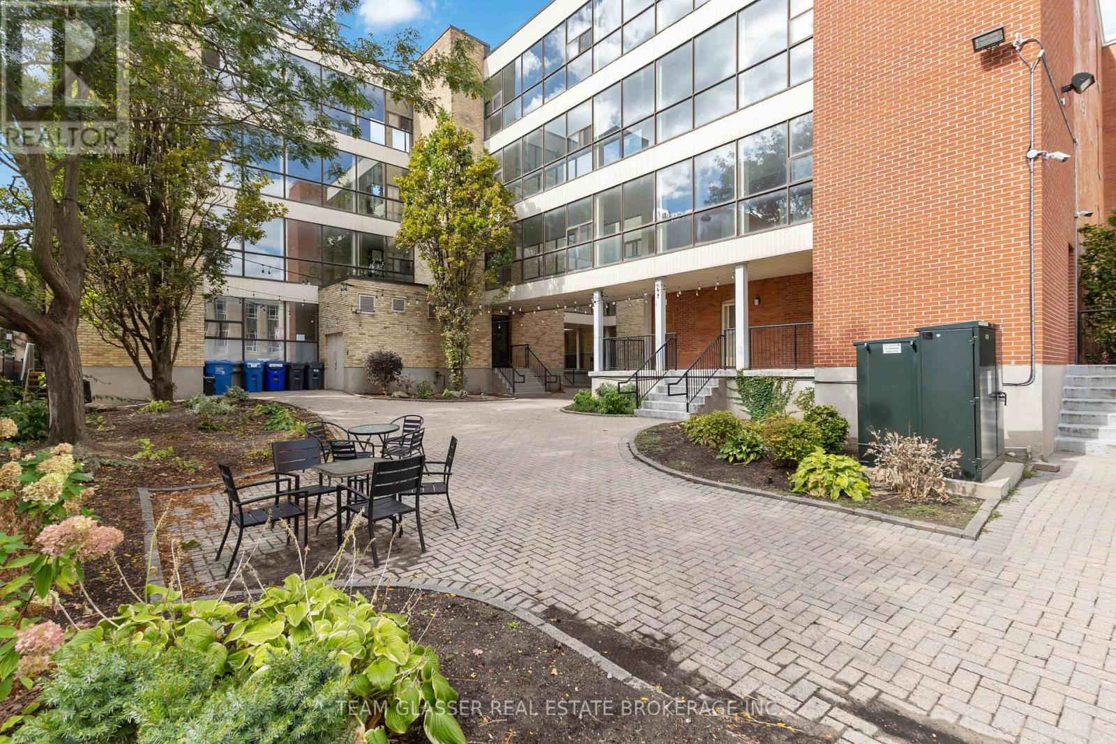 Photo 24 of 24 for 303 - 440 Wellington Street