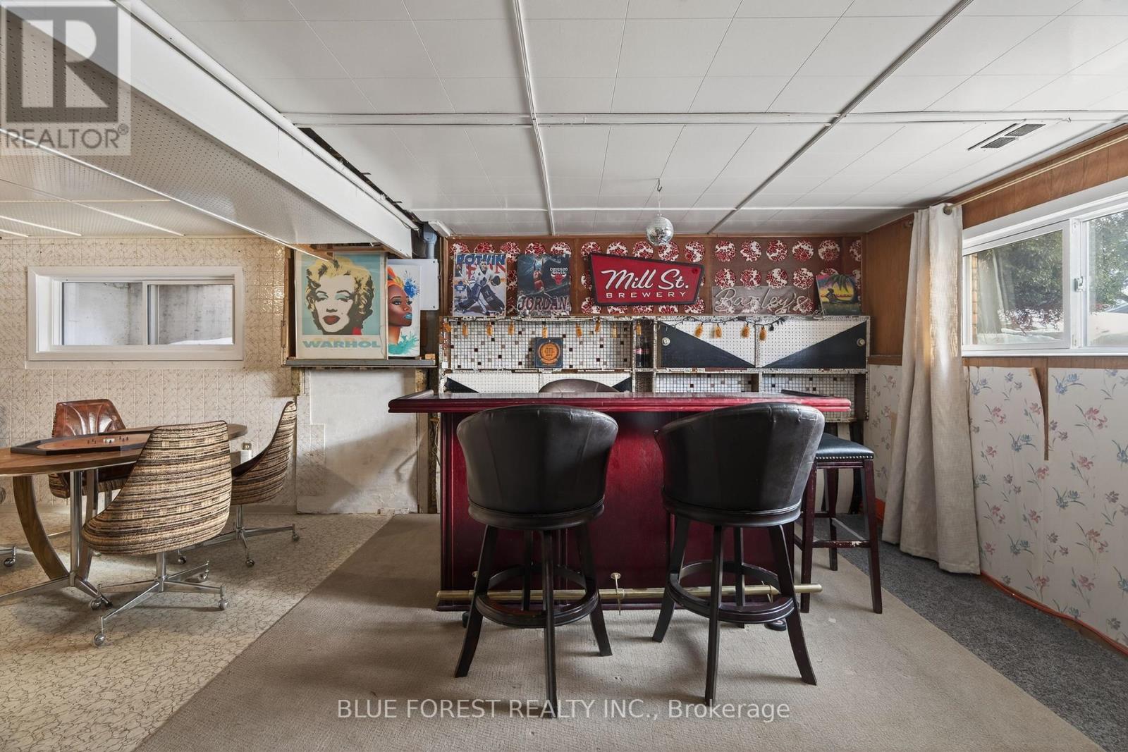 Photo 17 of 26 for 254 Burlington Street