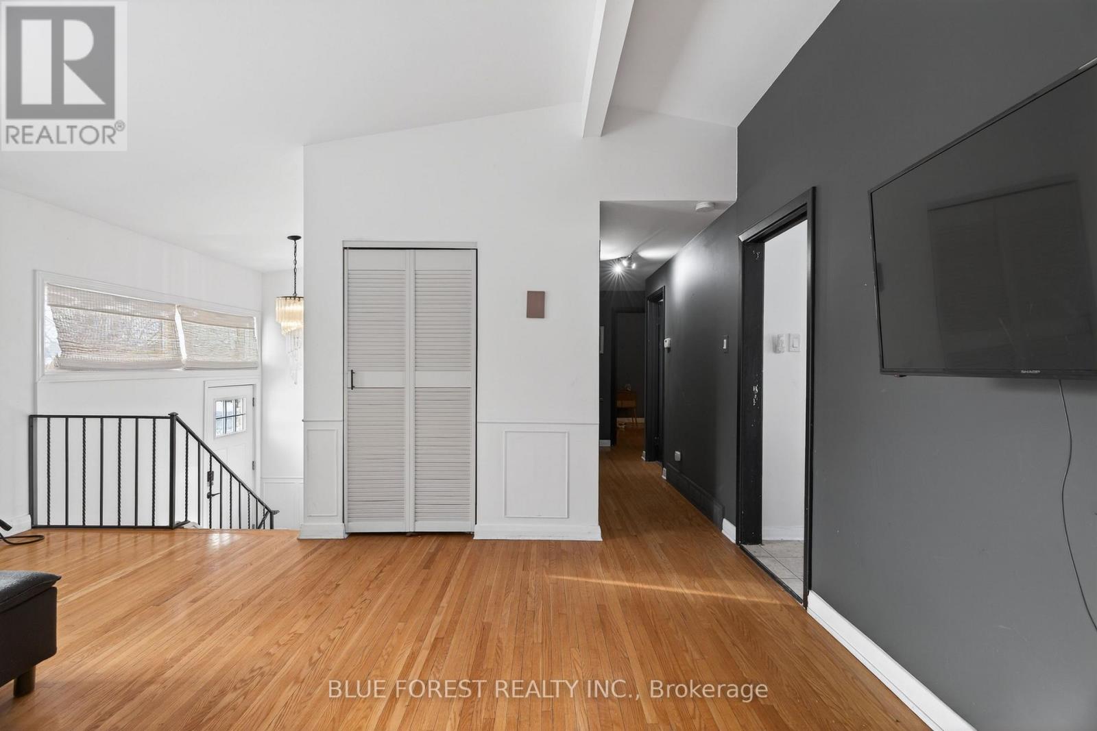 Photo 7 of 26 for 254 Burlington Street