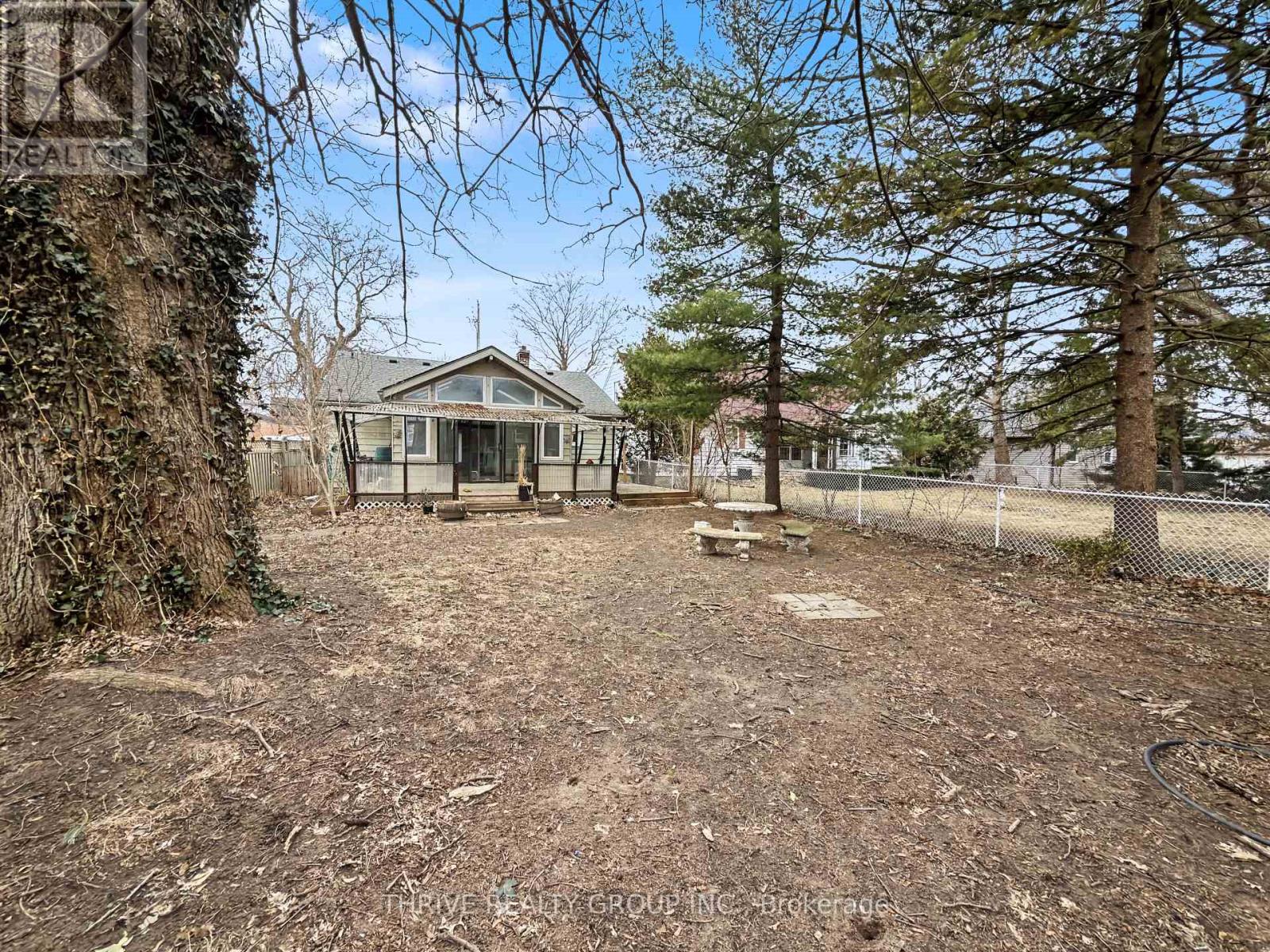 Upper - 217 Platts Lane, London North, Ontario  N6H 2H5 - Photo 18 - X12875662