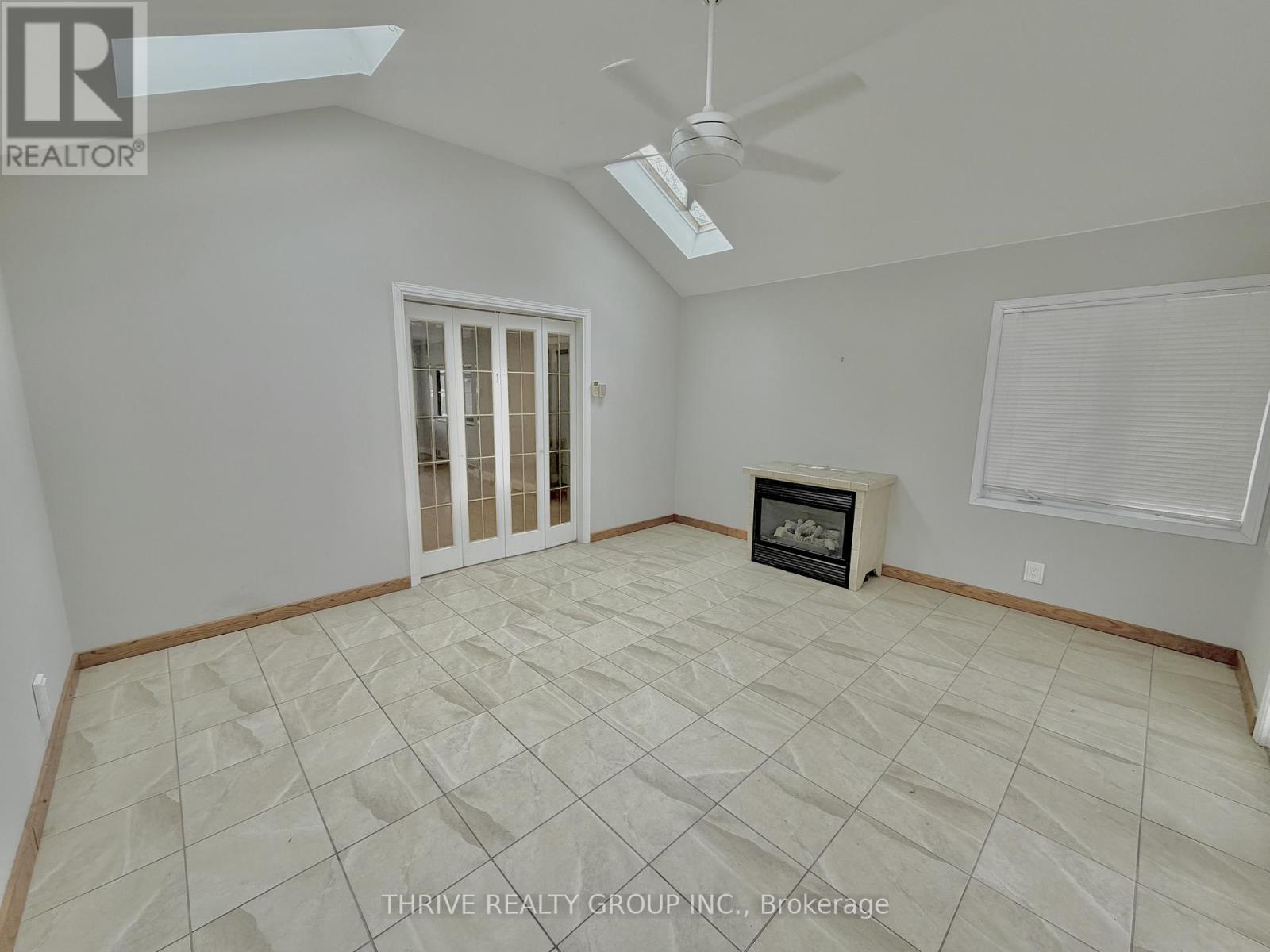 Upper - 217 Platts Lane, London North, Ontario  N6H 2H5 - Photo 6 - X12875662