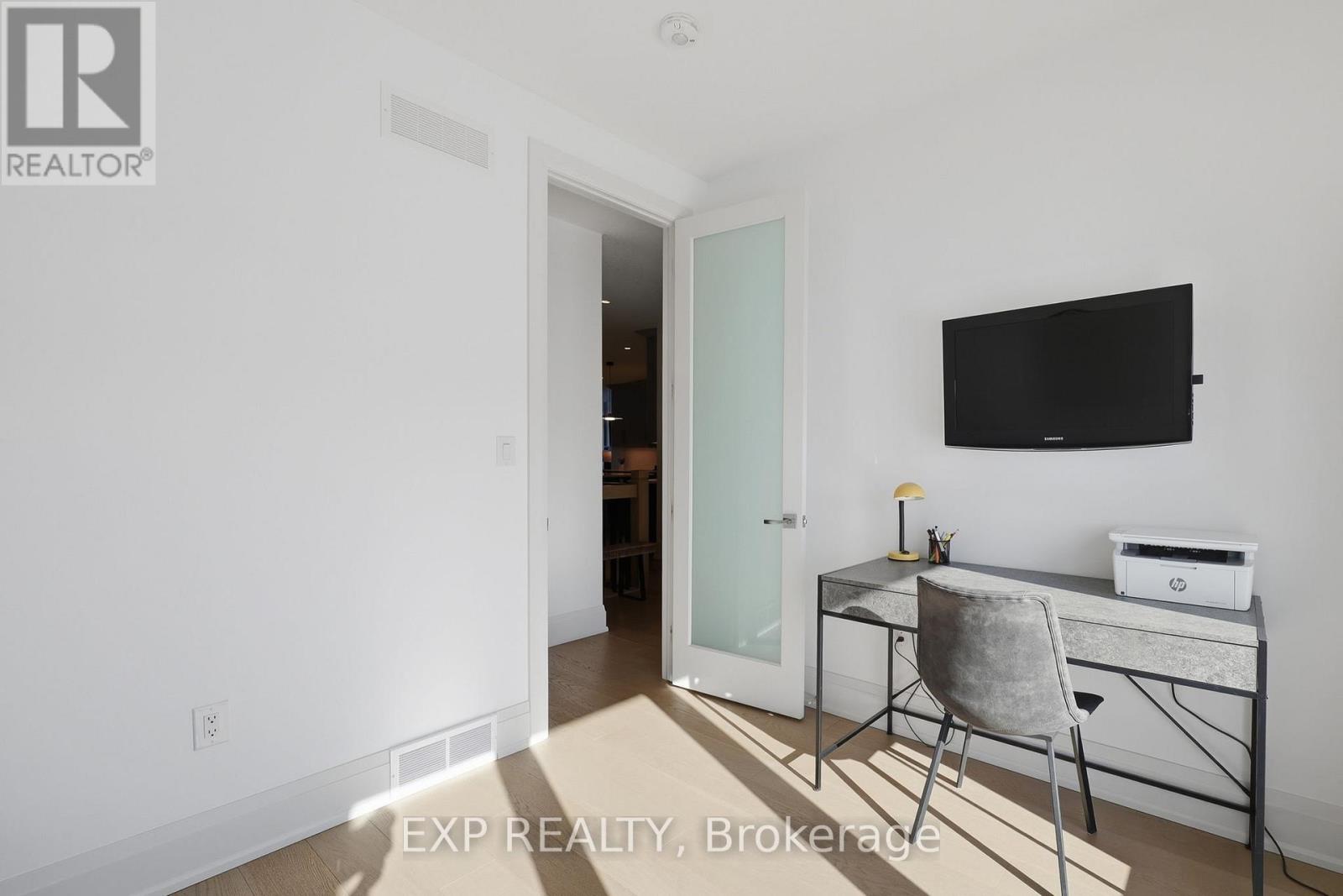 56 Optimist Drive, Southwold, Ontario  N5P 0G4 - Photo 12 - X12875678