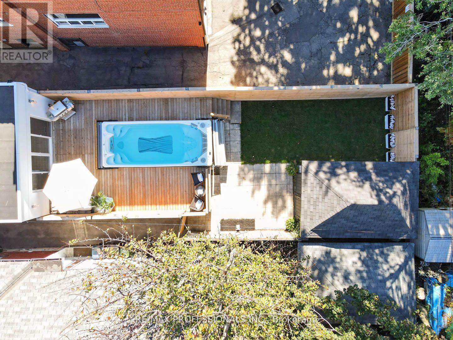 22 Ninth Street, Toronto, Ontario  M8V 3E3 - Photo 45 - W12754520