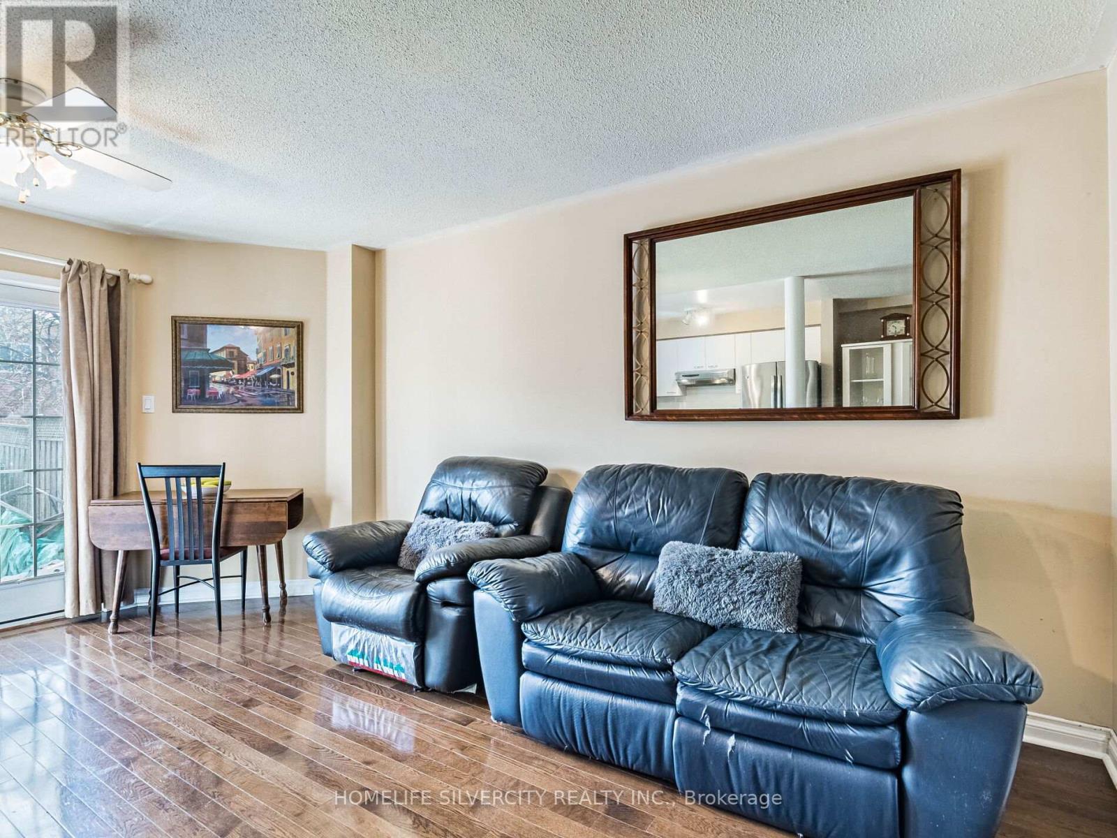 110 Richwood Crescent, Brampton (Brampton West), Ontario  L6X 4K7 - Photo 11 - W12867382