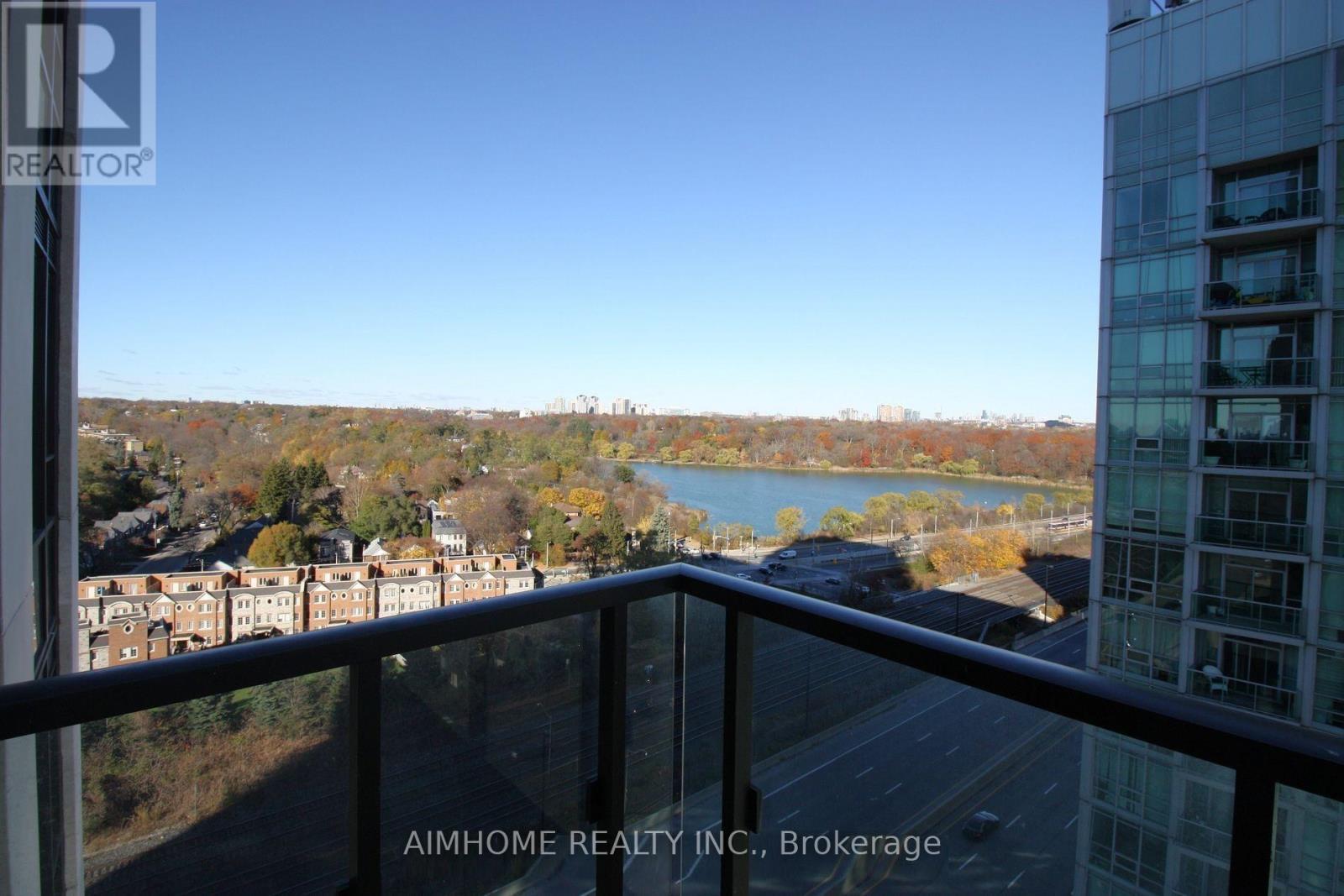 2915 - 1926 Lake Shore Boulevard W, Toronto, Ontario  M6S 1A1 - Photo 11 - W12774276