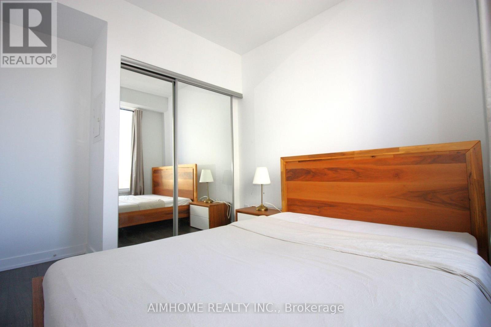 2915 - 1926 Lake Shore Boulevard W, Toronto, Ontario  M6S 1A1 - Photo 8 - W12774276