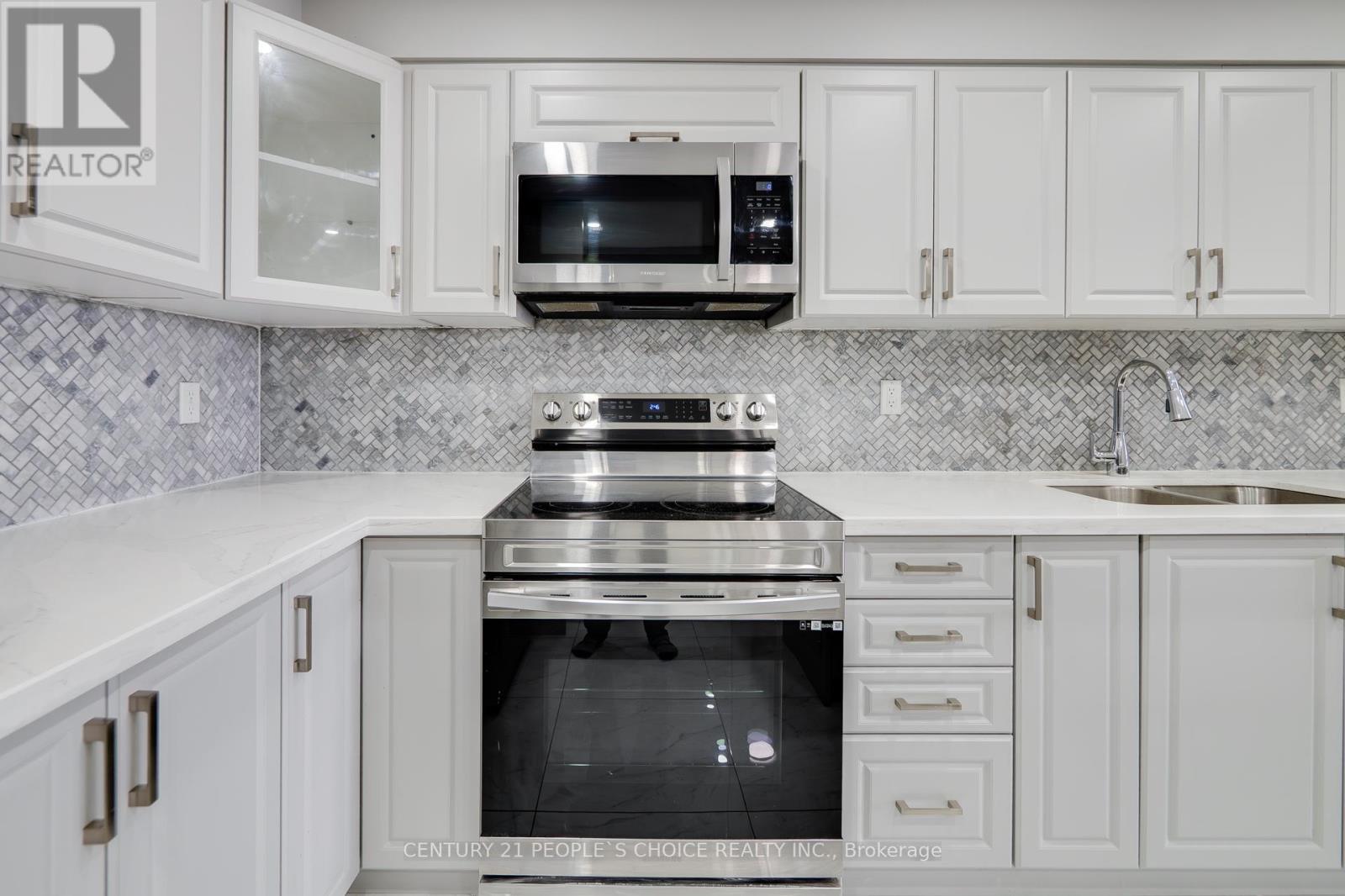 910 - 40 Panorama Court, Toronto (Mount Olive-Silverstone-Jamestown), Ontario  M9V 4M1 - Photo 19 - W12867508