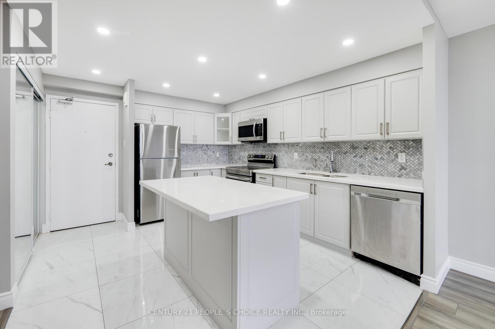 910 - 40 Panorama Court, Toronto (Mount Olive-Silverstone-Jamestown), Ontario  M9V 4M1 - Photo 16 - W12867508