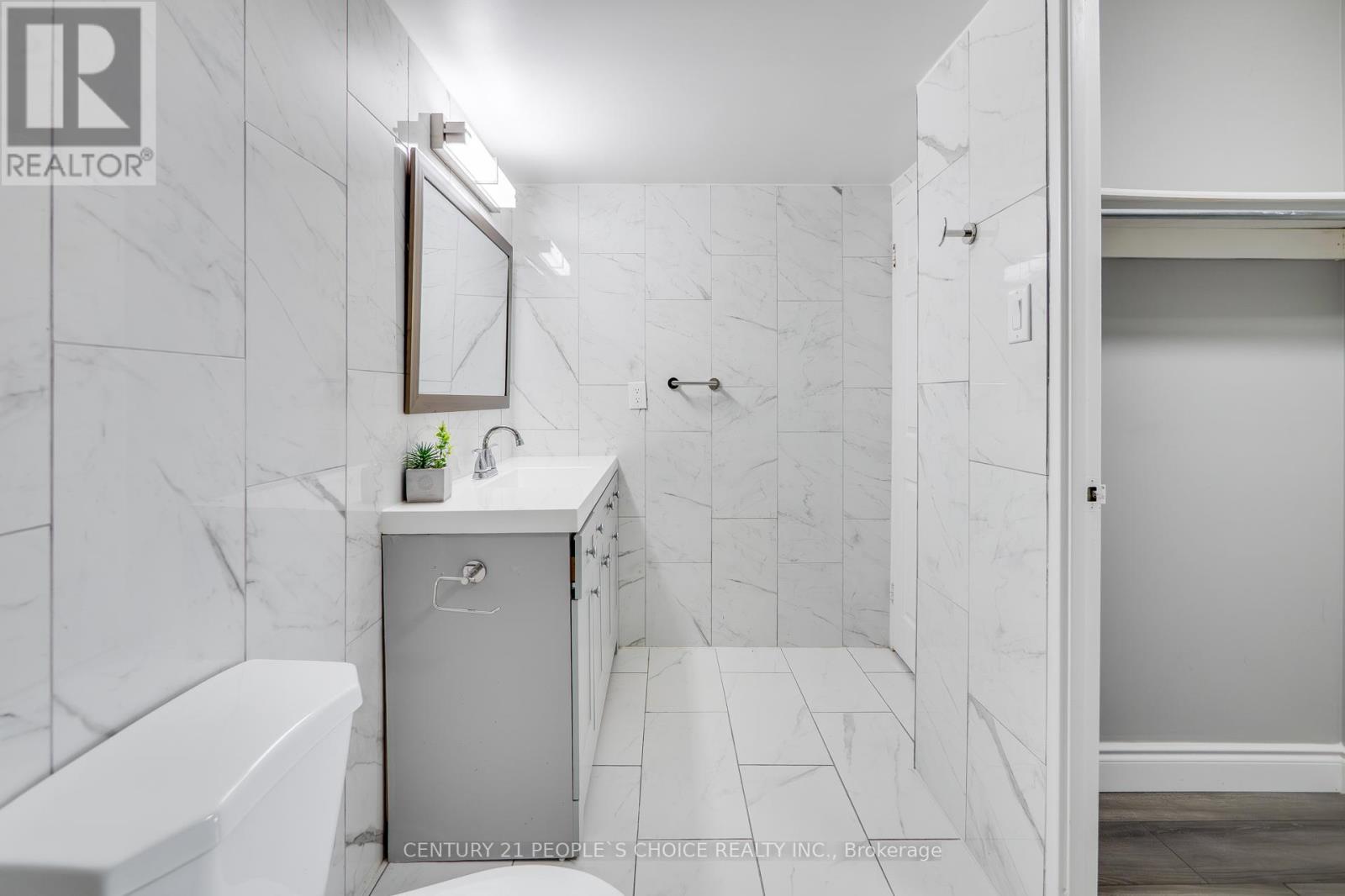 910 - 40 Panorama Court, Toronto (Mount Olive-Silverstone-Jamestown), Ontario  M9V 4M1 - Photo 40 - W12867508