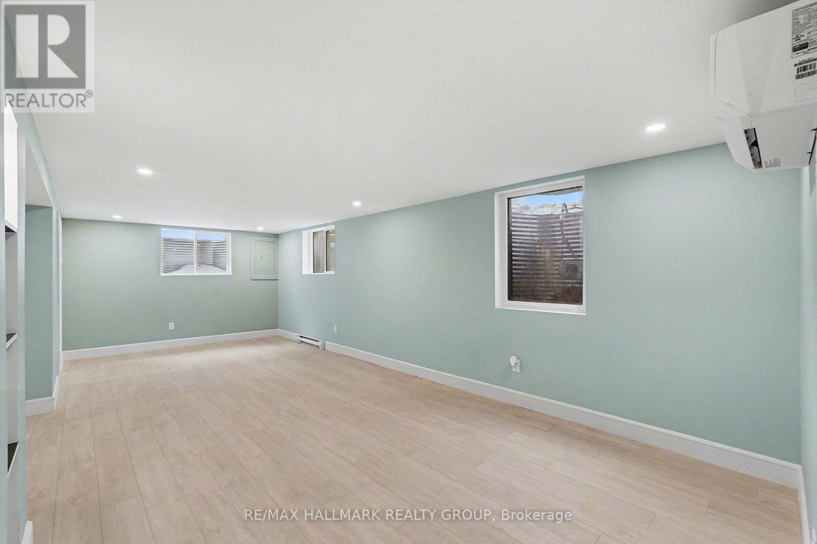 2 - 52 Glenridge Road, Ottawa, Ontario  K2G 2Z7 - Photo 7 - X12875198