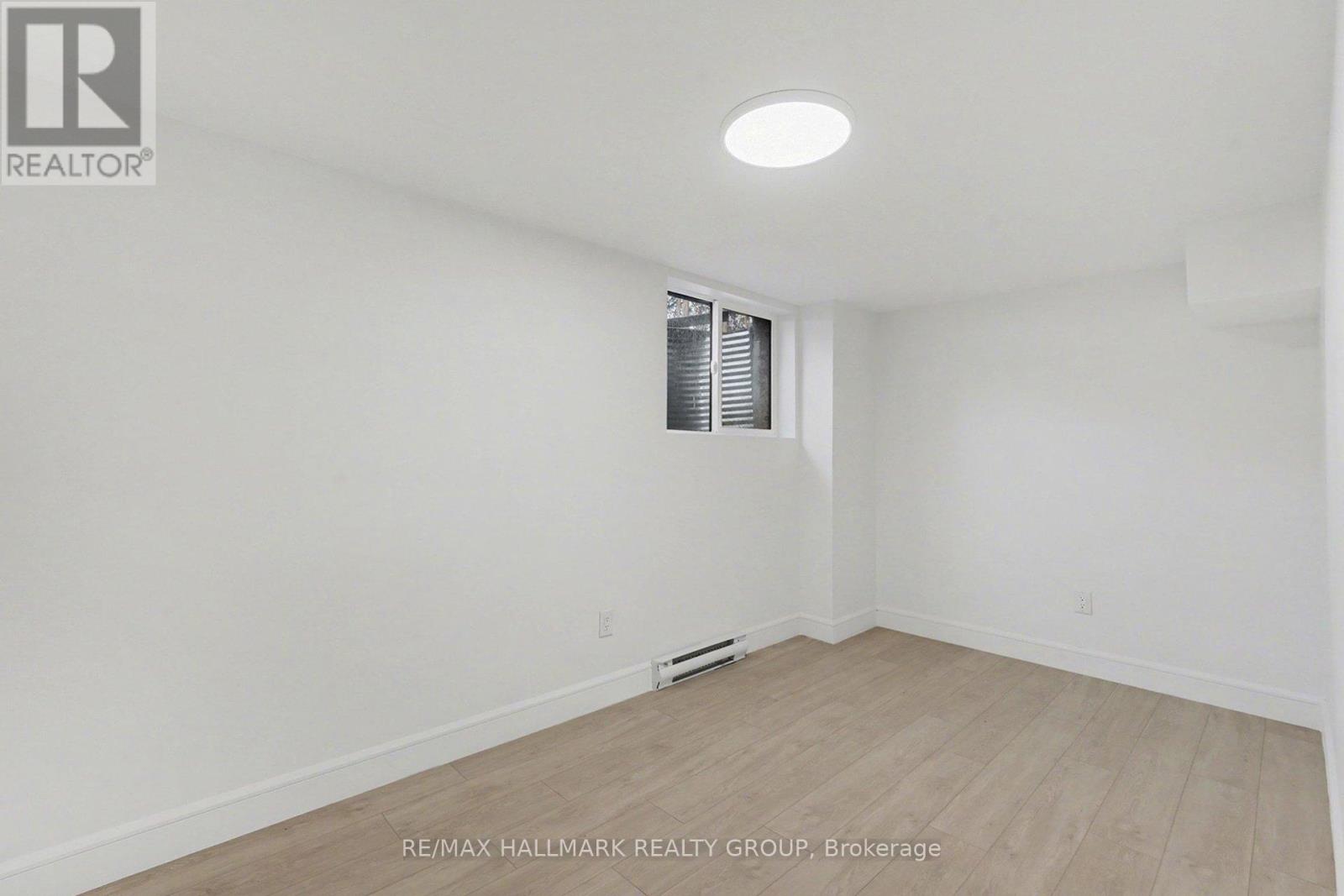 2 - 52 Glenridge Road, Ottawa, Ontario  K2G 2Z7 - Photo 8 - X12875198