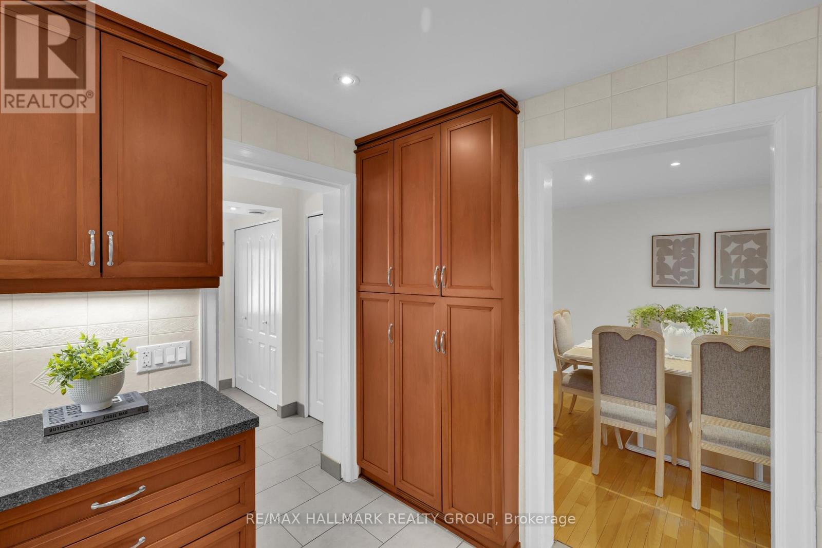 162 Loretta Avenue N, Ottawa, Ontario  K1Y 2J8 - Photo 11 - X12875216